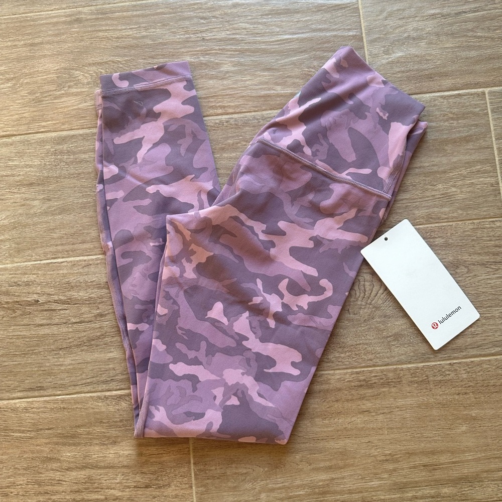 NWT Lululemon Pink Camo Align Leggings 25